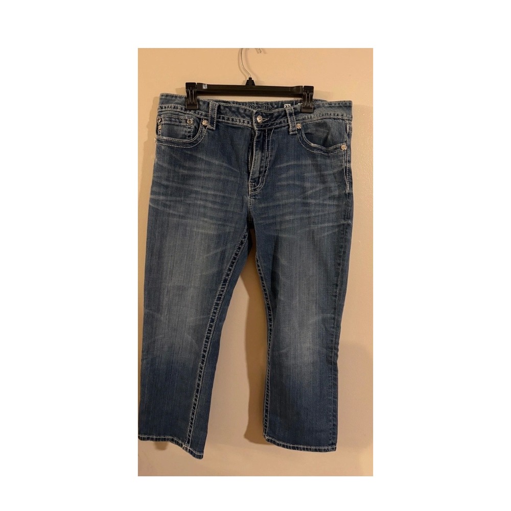 Miss Me Boyfriend Capri Jeans Medium Wash Embroidered Flap Pocket JB5502P2 33